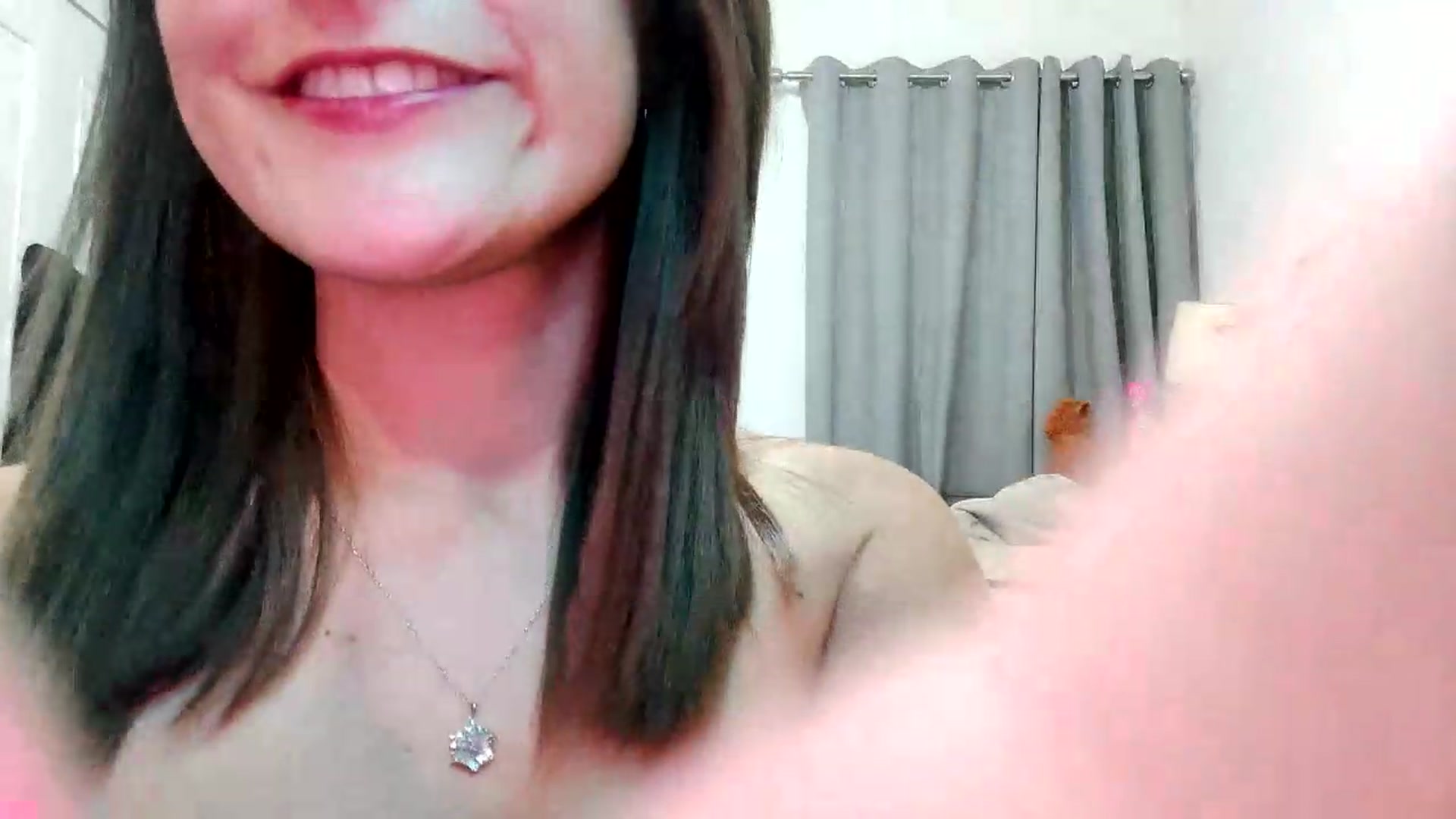 Gallery image thumbnail from RiaMartinez's myfreecams stream on, 08/04/2026, 03:39 image 18 of 20