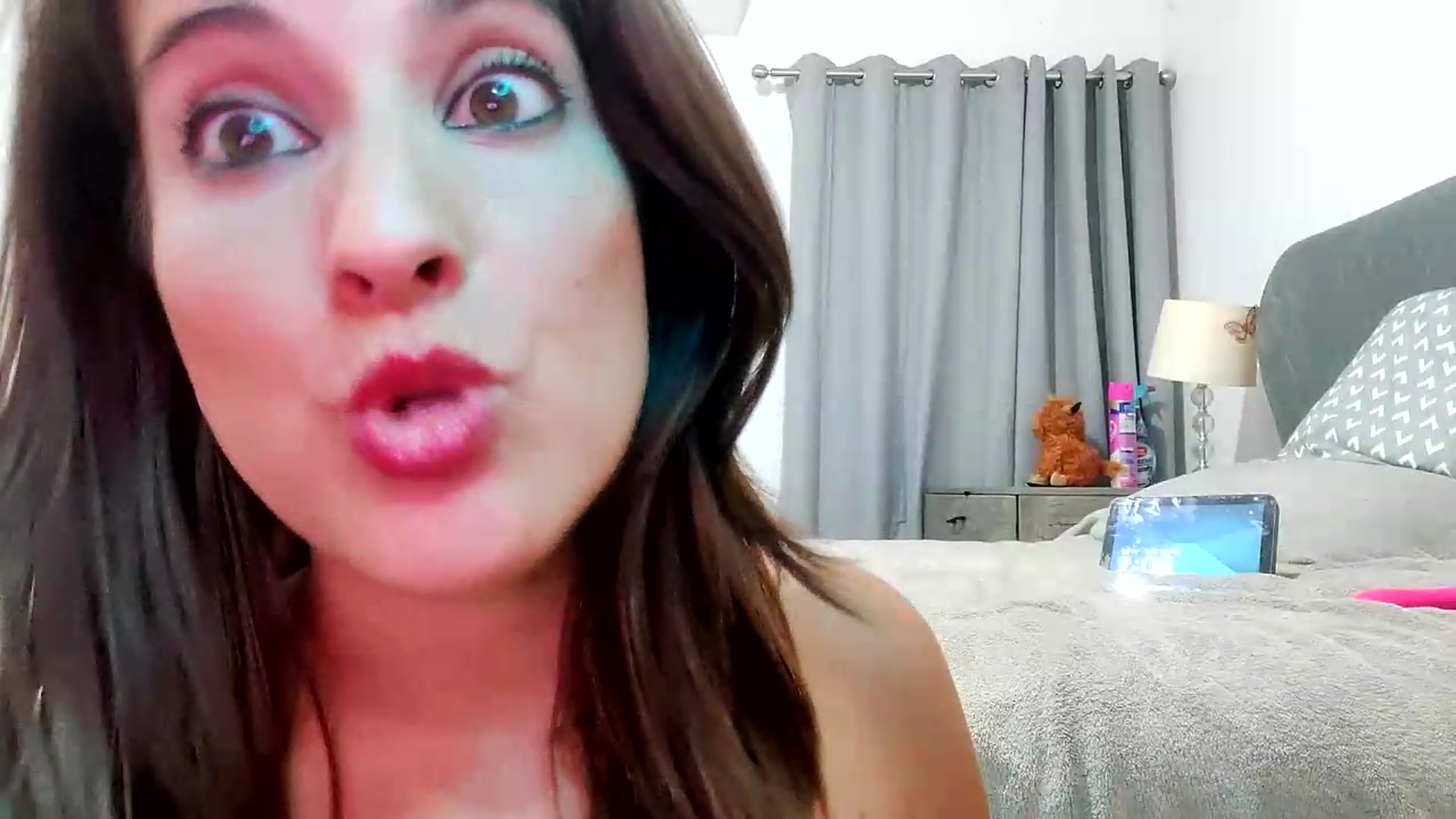 Gallery image thumbnail from RiaMartinez's myfreecams stream on, 08/20/2026, 03:11 image 6 of 20