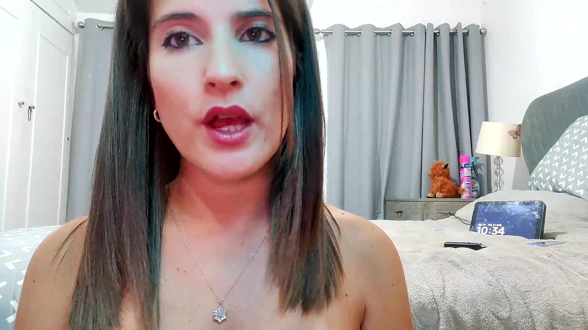 Gallery image thumbnail from RiaMartinez's myfreecams stream on, 08/21/2026, 22:06 image 18 of 20