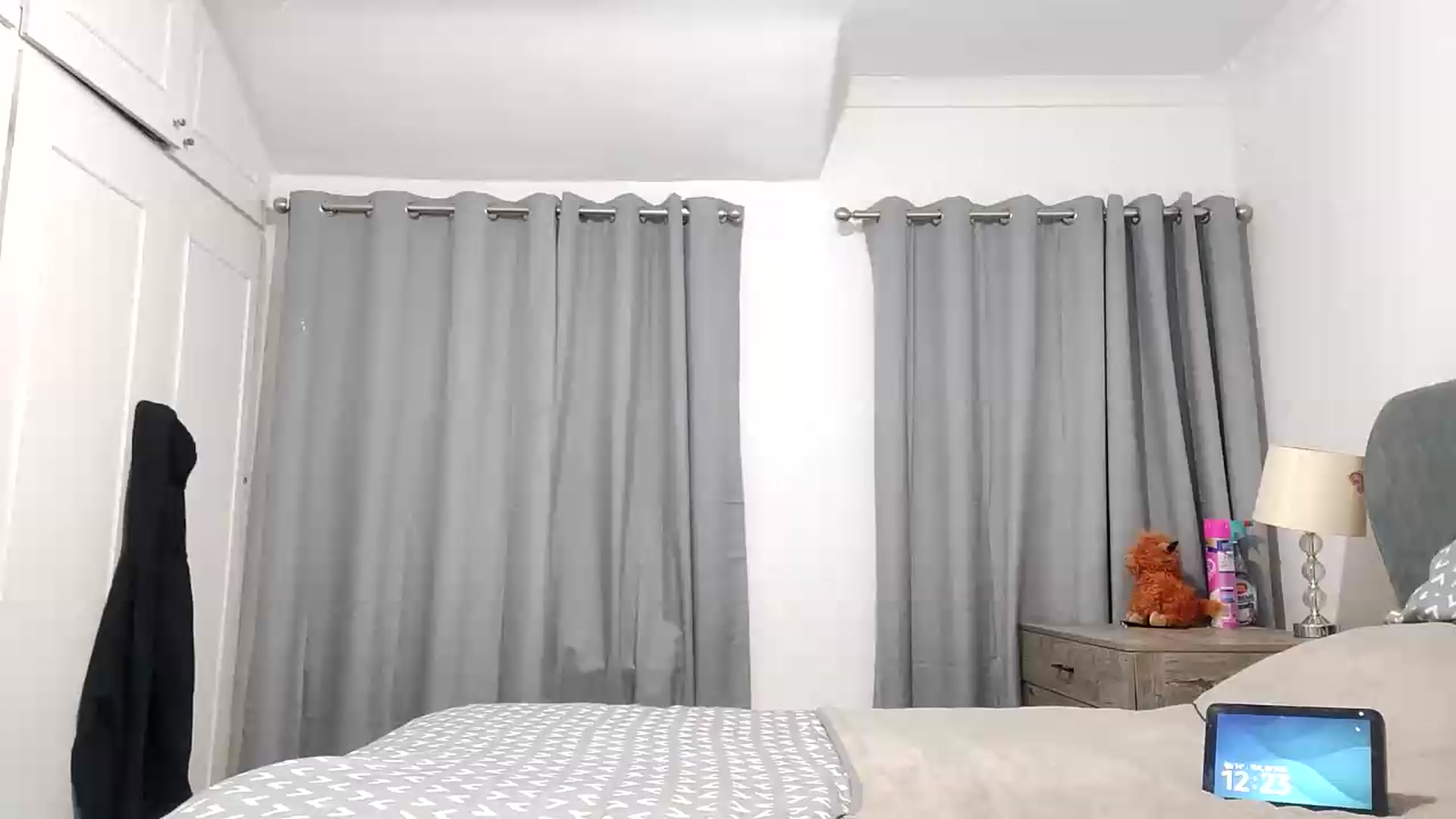 Gallery image thumbnail from RiaMartinez's myfreecams stream on, 08/25/2026, 24:05 image 17 of 20