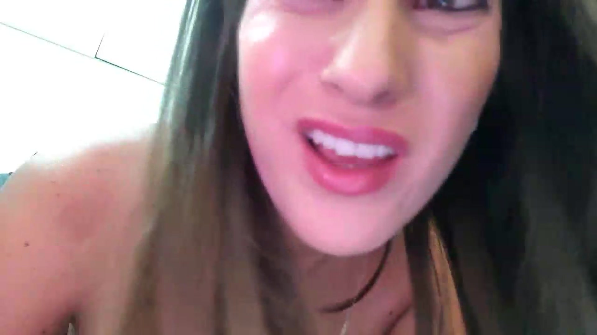 Gallery image thumbnail from RiaMartinez's myfreecams stream on, 09/12/2026, 23:36 image 18 of 20