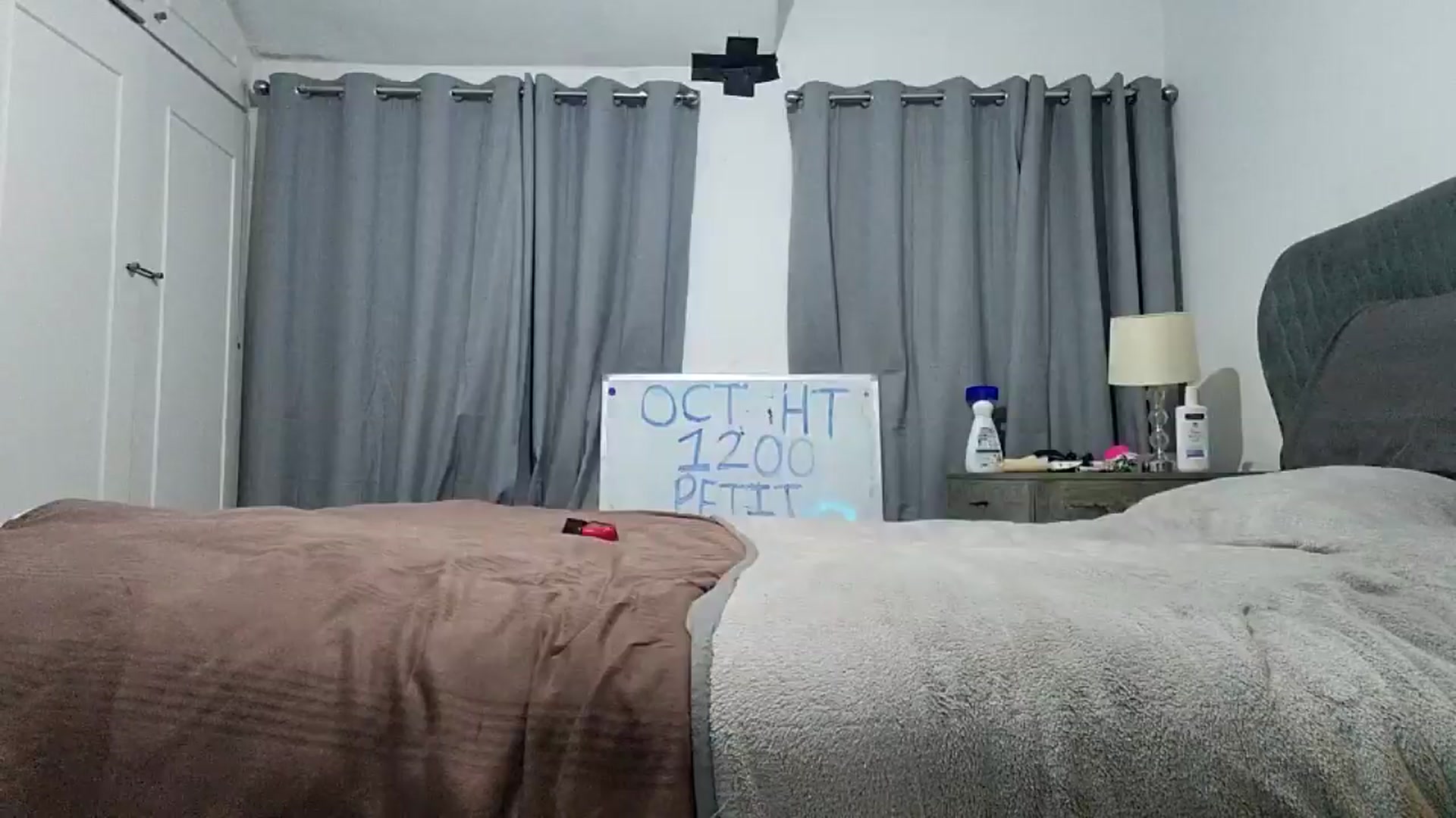 Gallery image thumbnail from RiaOnRerun's myfreecams stream on, 10/15/2024, 23:58 image 7 of 20