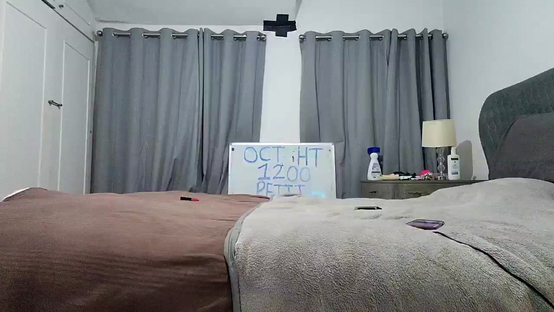 Gallery image thumbnail from RiaOnRerun's myfreecams stream on, 10/16/2024, 04:04 image 8 of 20
