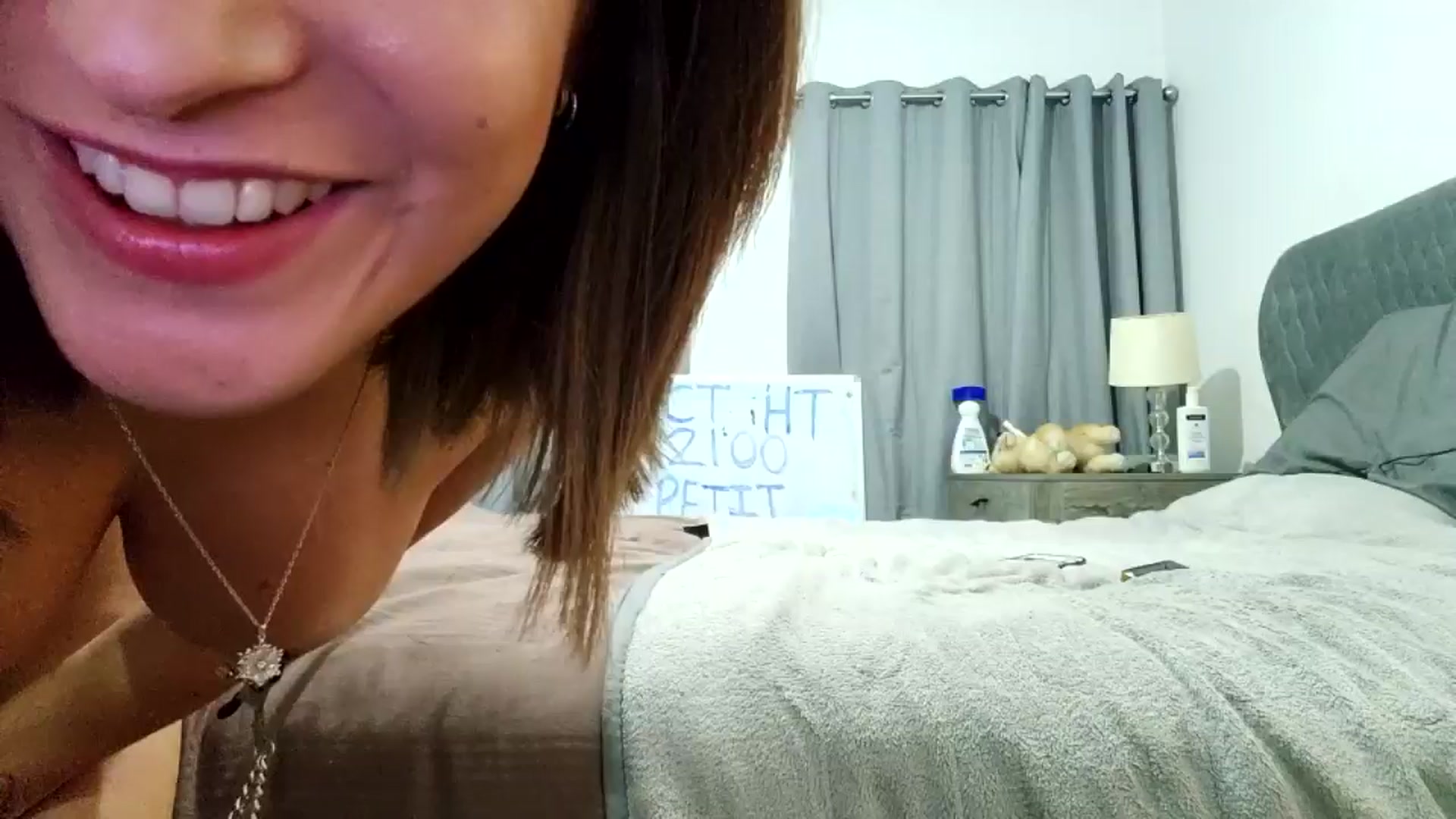 Gallery image thumbnail from RiaOnRerun's myfreecams stream on, 10/21/2024, 02:30 image 16 of 20