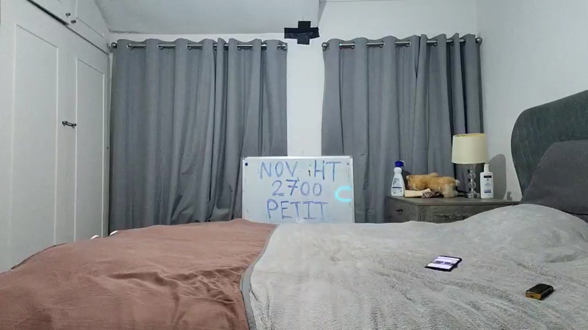 Gallery image thumbnail from Rialaska's myfreecams stream on, 11/24/2024, 24:29 image 8 of 20