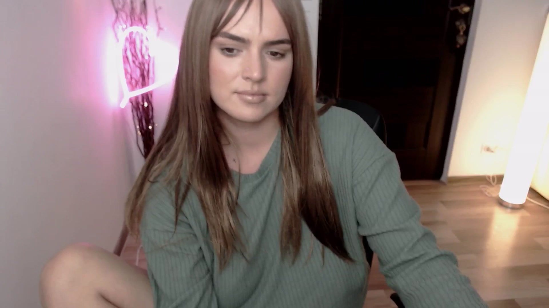 Gallery image thumbnail from RianaCrystal's myfreecams stream on, 02/10/2026, 16:39 image 16 of 20