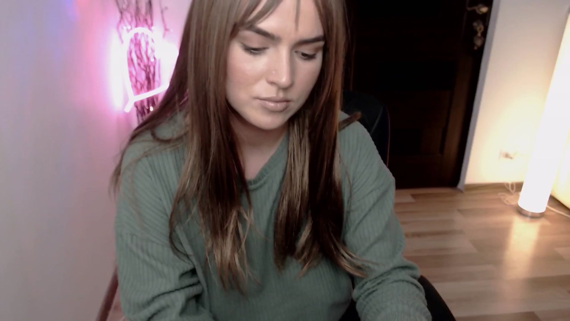 Gallery image thumbnail from RianaCrystal's myfreecams stream on, 02/10/2026, 16:39 image 18 of 20