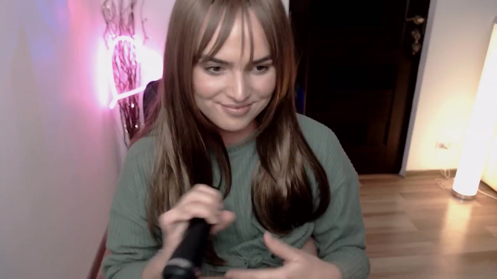 Gallery image thumbnail from RianaCrystal's myfreecams stream on, 02/10/2026, 16:39 image 5 of 20