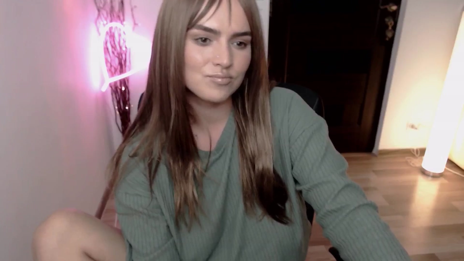 Gallery image thumbnail from RianaCrystal's myfreecams stream on, 02/10/2026, 16:39 image 17 of 20