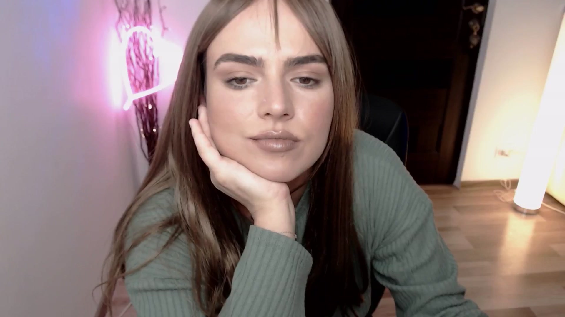 Gallery image thumbnail from RianaCrystal's myfreecams stream on, 02/10/2026, 16:39 image 19 of 20