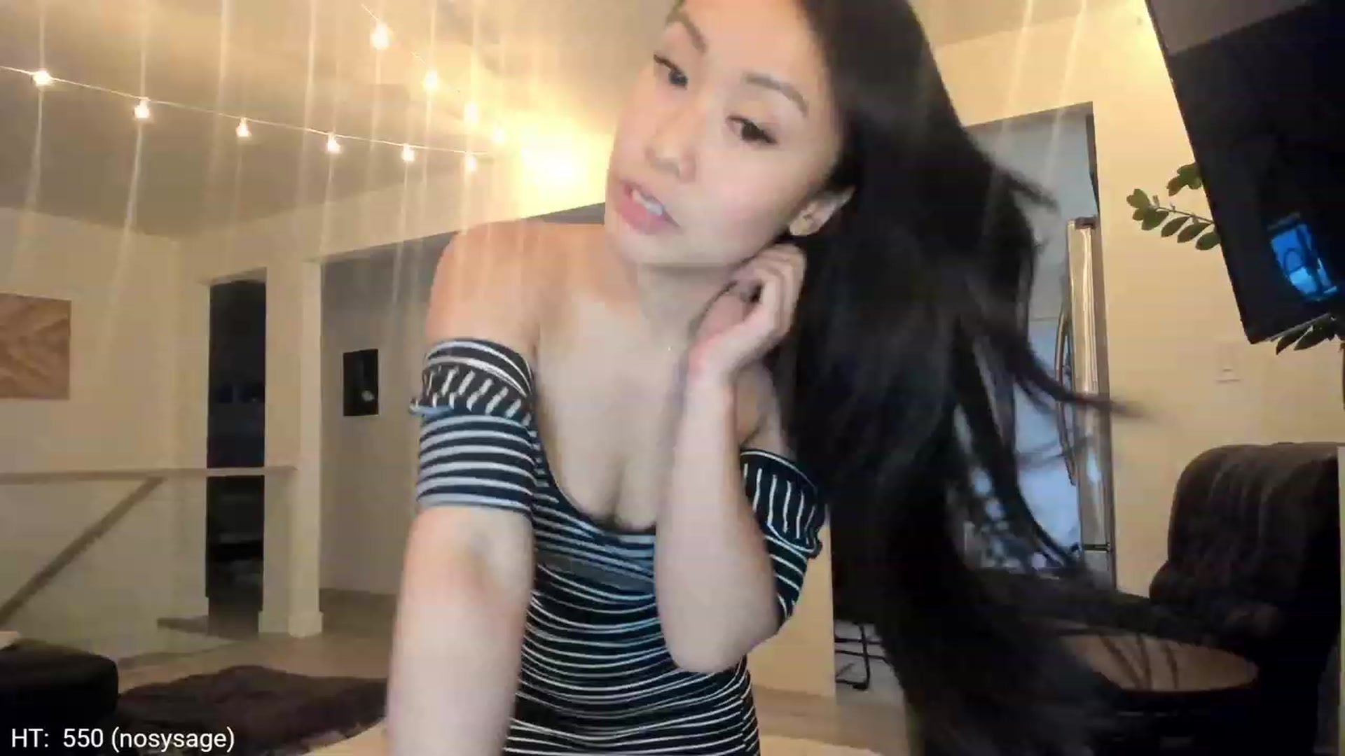 Gallery image thumbnail from RicePuddin's myfreecams stream on, 11/27/2022, 24:37 image 2 of 20