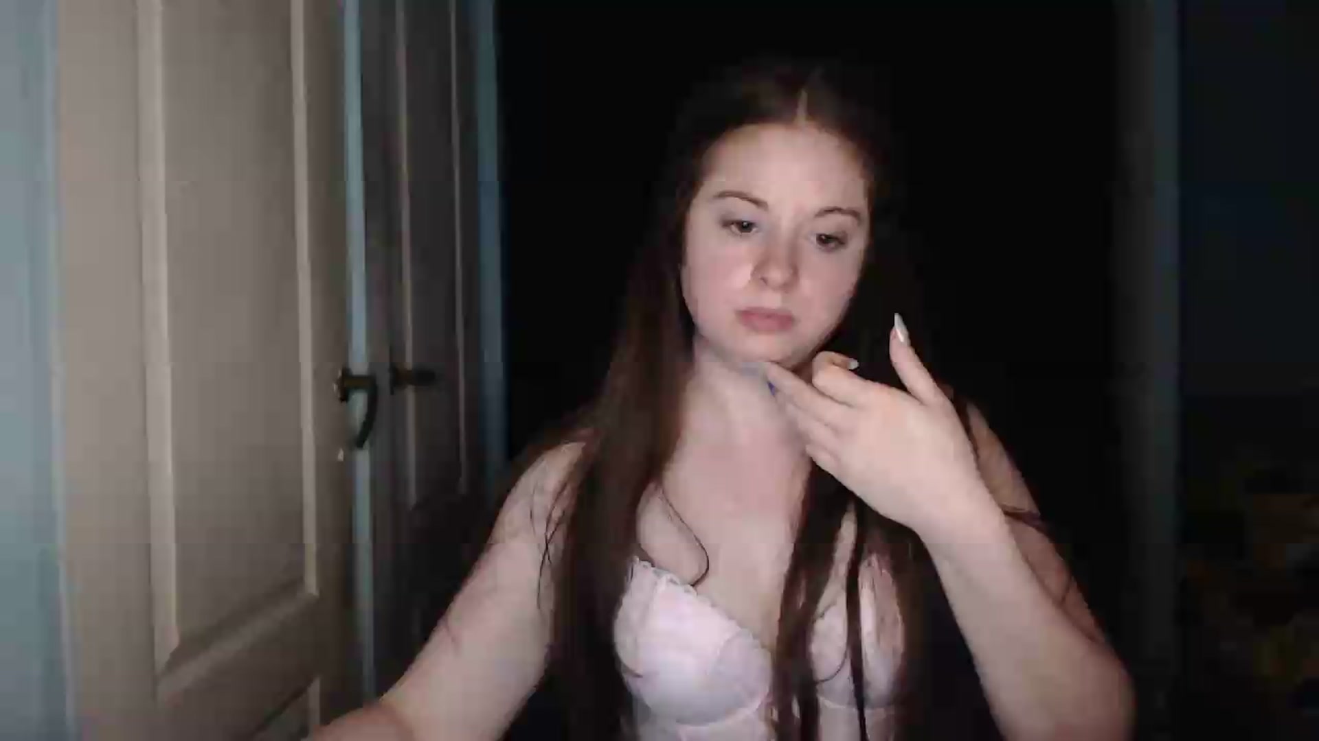 Gallery image thumbnail from Rihannared113's myfreecams stream on, 07/01/2026, 18:40 image 10 of 20