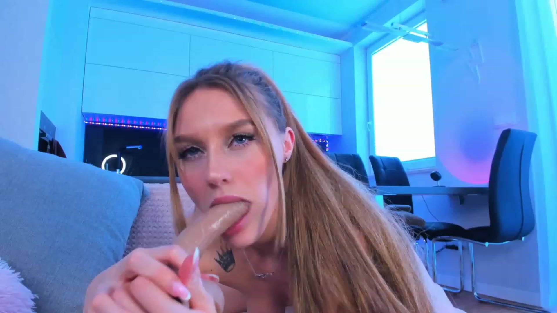 Gallery image thumbnail from Rika_Love's myfreecams stream on, 05/01/2023, 08:55 image 2 of 20
