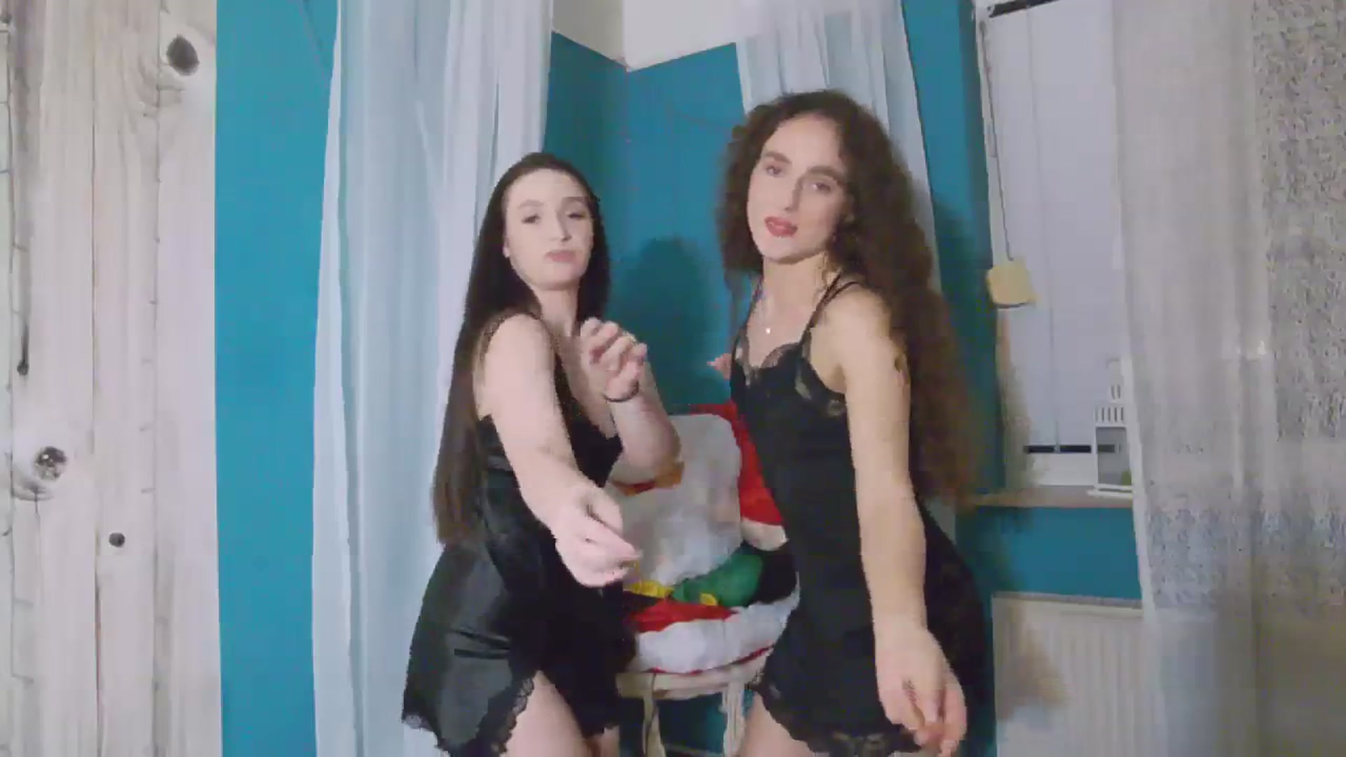 Gallery image thumbnail from Rikki's myfreecams stream on, 12/07/2023, 20:56 image 11 of 20