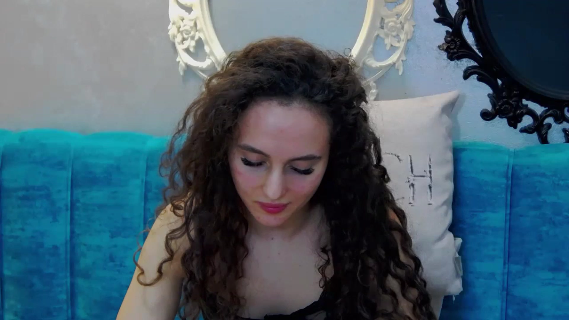 Gallery image thumbnail from Rikki's myfreecams stream on, 12/19/2023, 16:03 image 10 of 20