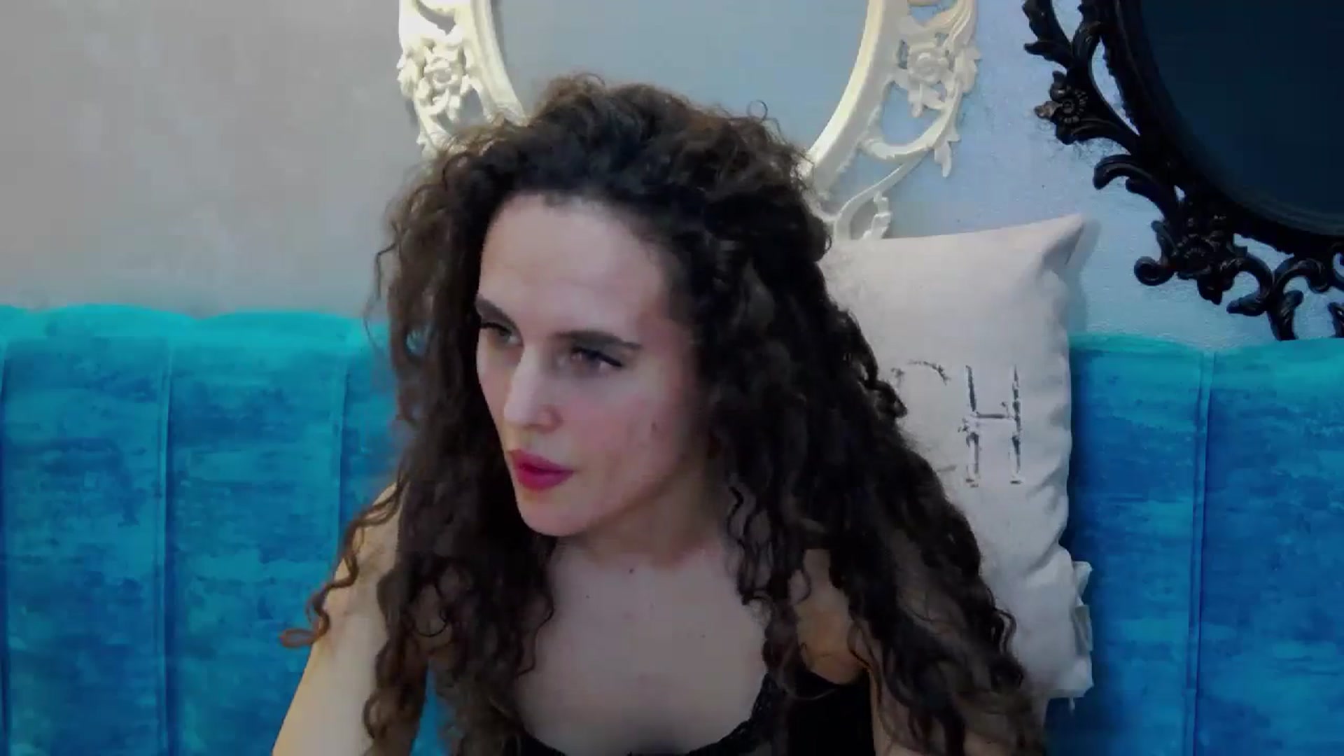 Gallery image thumbnail from Rikki's myfreecams stream on, 12/19/2023, 16:03 image 9 of 20
