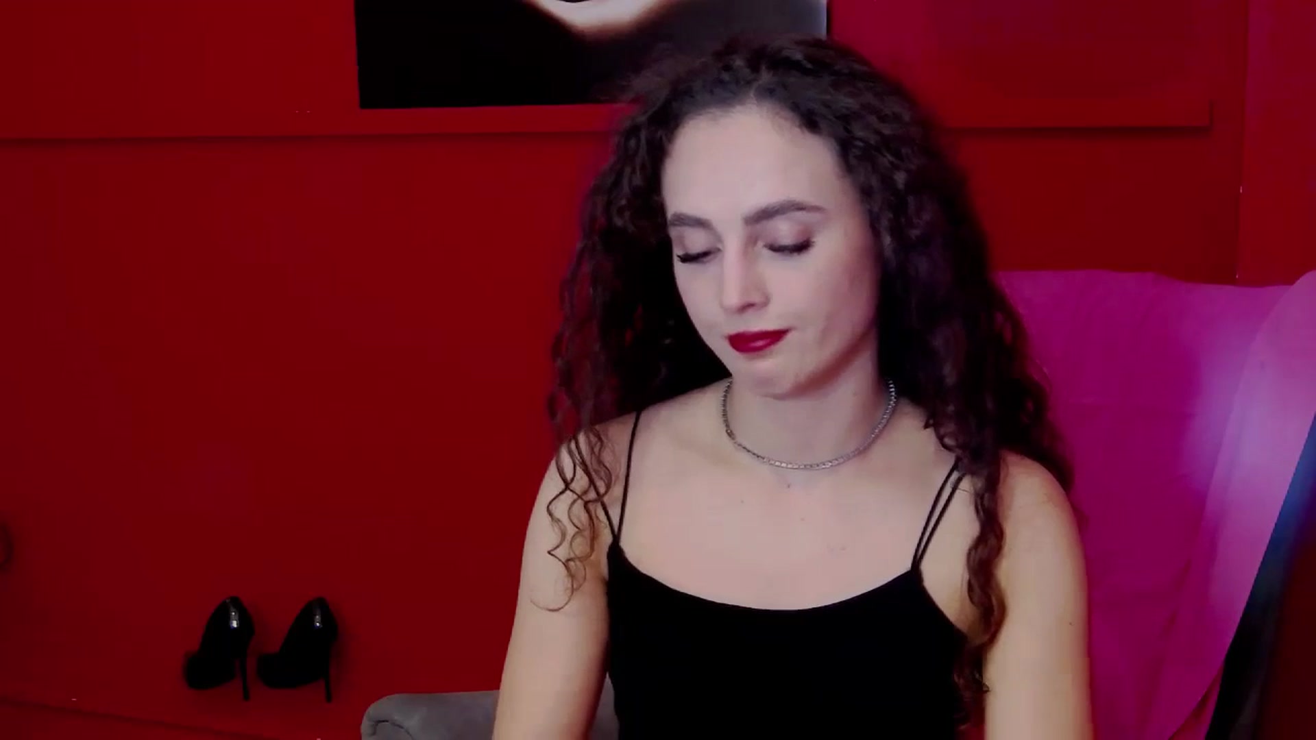 Gallery image thumbnail from Rikki's myfreecams stream on, 01/09/2024, 19:31 image 12 of 20