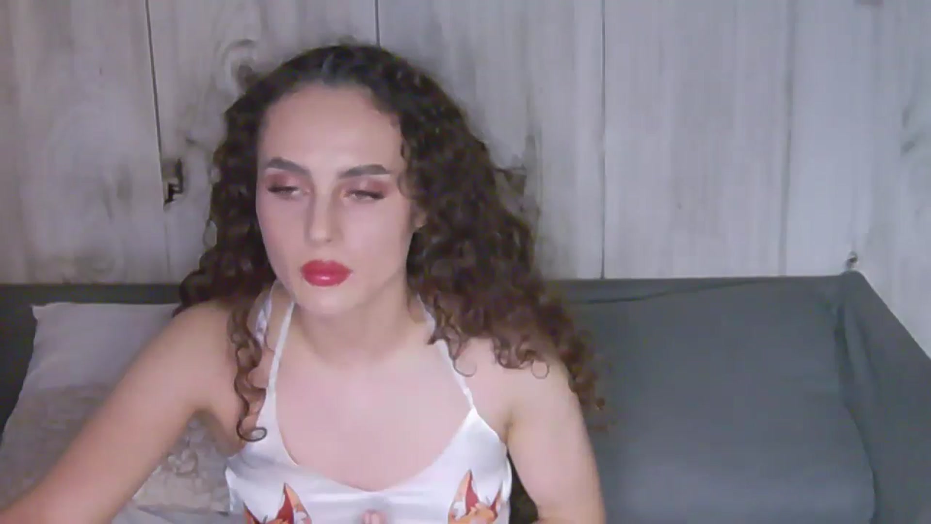Gallery image thumbnail from Rikki's myfreecams stream on, 04/16/2024, 19:43 image 12 of 20