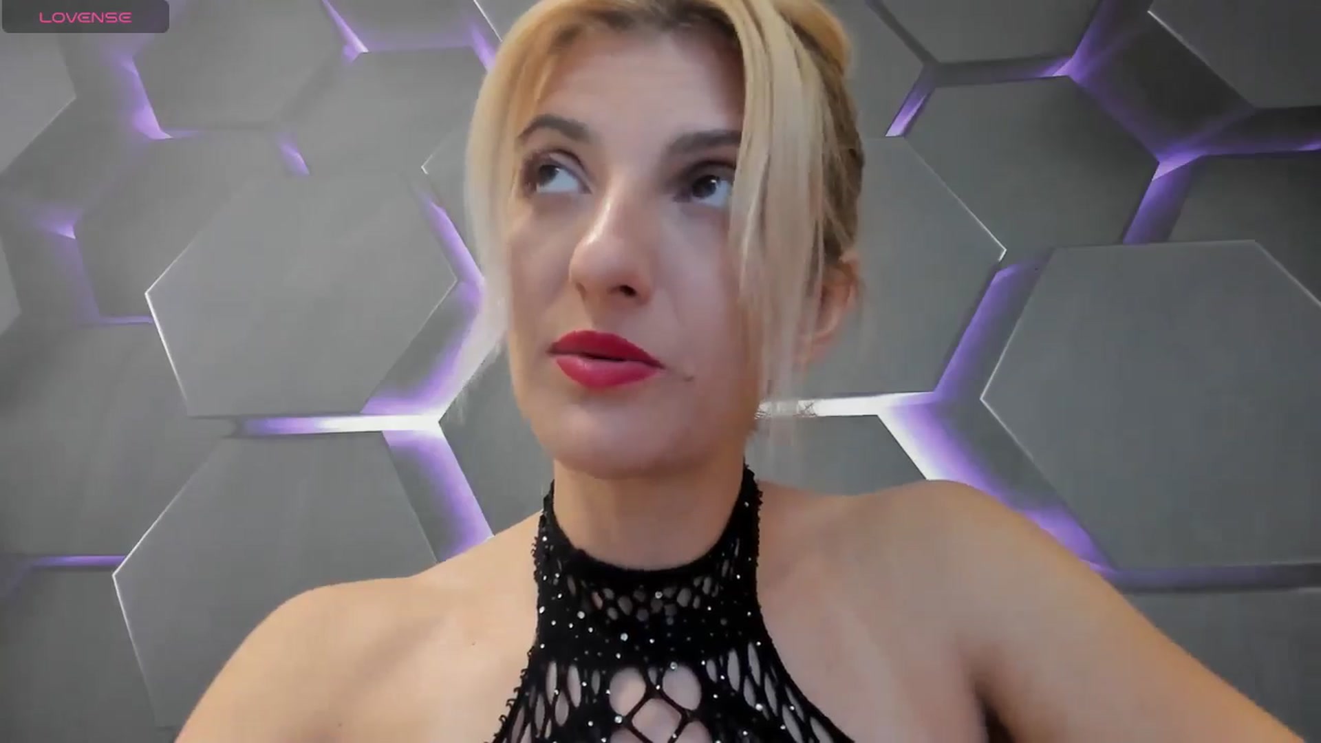 Gallery image thumbnail from RileyLanna's myfreecams stream on, 08/31/2025, 10:44 image 14 of 20