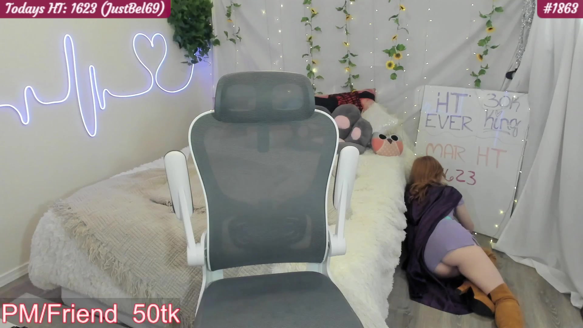Gallery image thumbnail from RileyOh's myfreecams stream on, 03/19/2026, 06:05 image 13 of 20