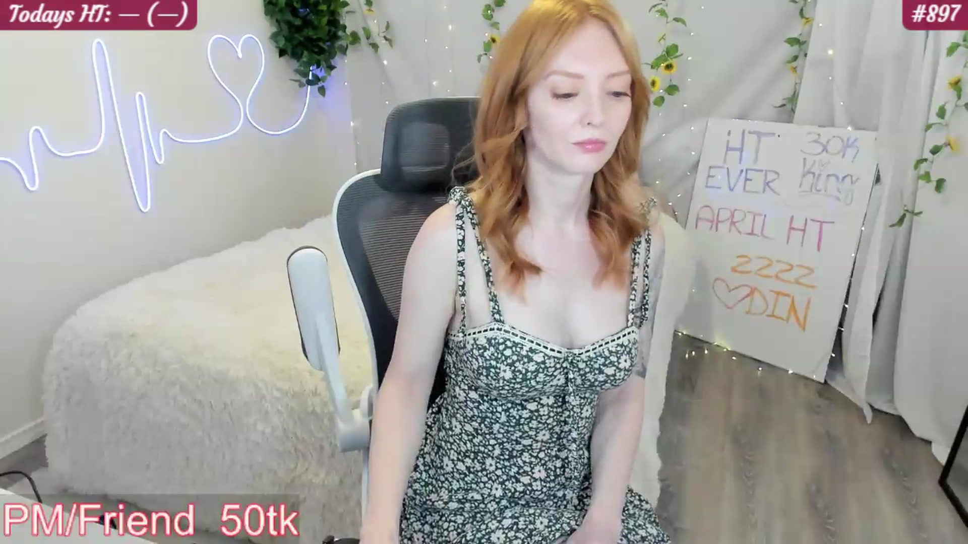 Gallery image thumbnail from RileyOh's myfreecams stream on, 04/22/2026, 03:37 image 9 of 20