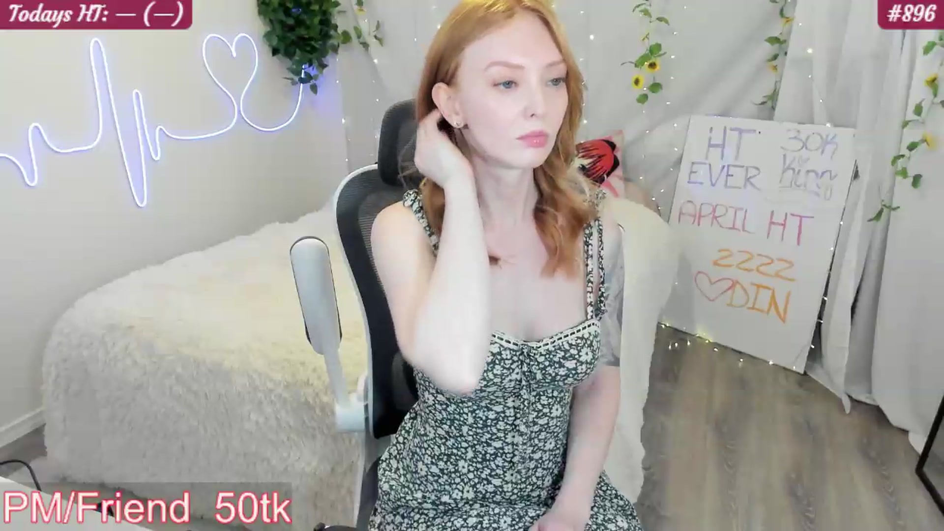 Gallery image thumbnail from RileyOh's myfreecams stream on, 04/22/2026, 03:37 image 6 of 20