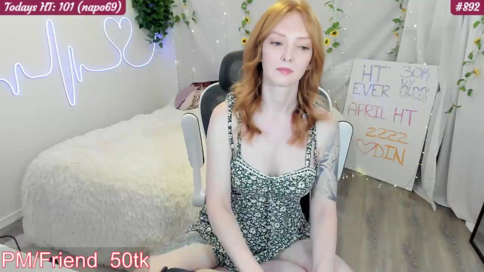 Gallery image thumbnail from RileyOh's myfreecams stream on, 04/22/2026, 03:37 image 18 of 20