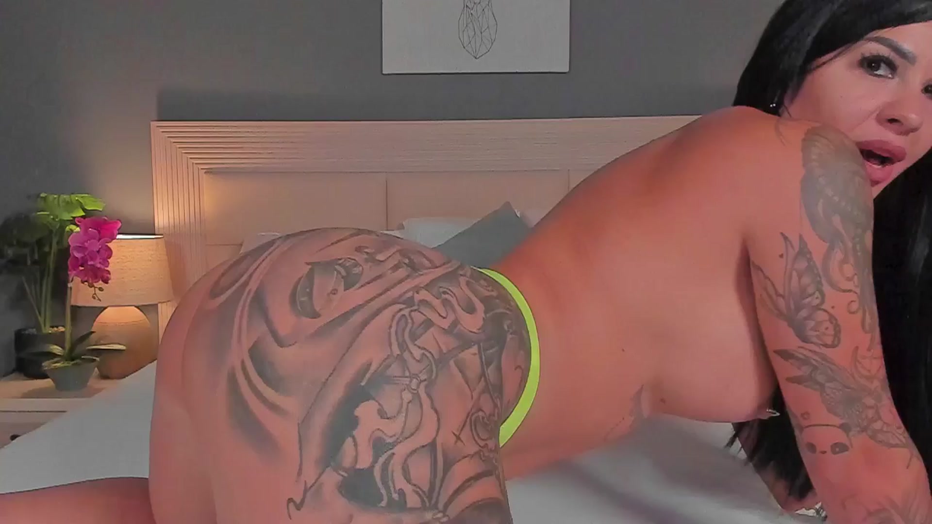 Gallery image thumbnail from RileyR33d's myfreecams stream on, 10/23/2024, 17:15 image 3 of 20