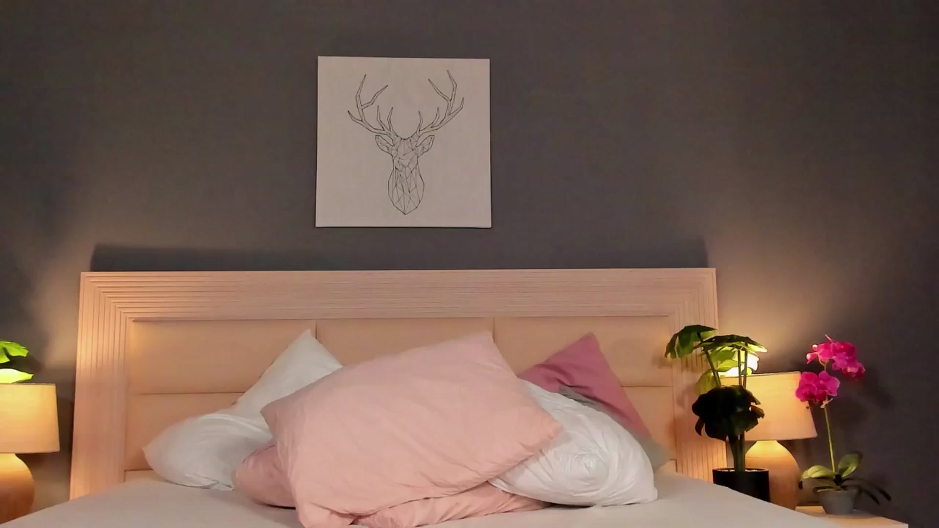 Gallery image thumbnail from RileyR33d's myfreecams stream on, 03/14/2025, 12:32 image 2 of 20