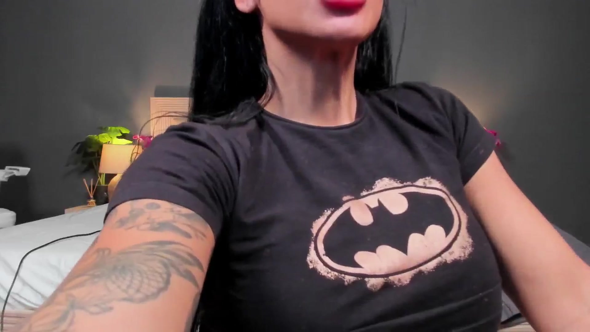 Gallery image thumbnail from RileyR33d's myfreecams stream on, 03/28/2025, 14:14 image 10 of 20