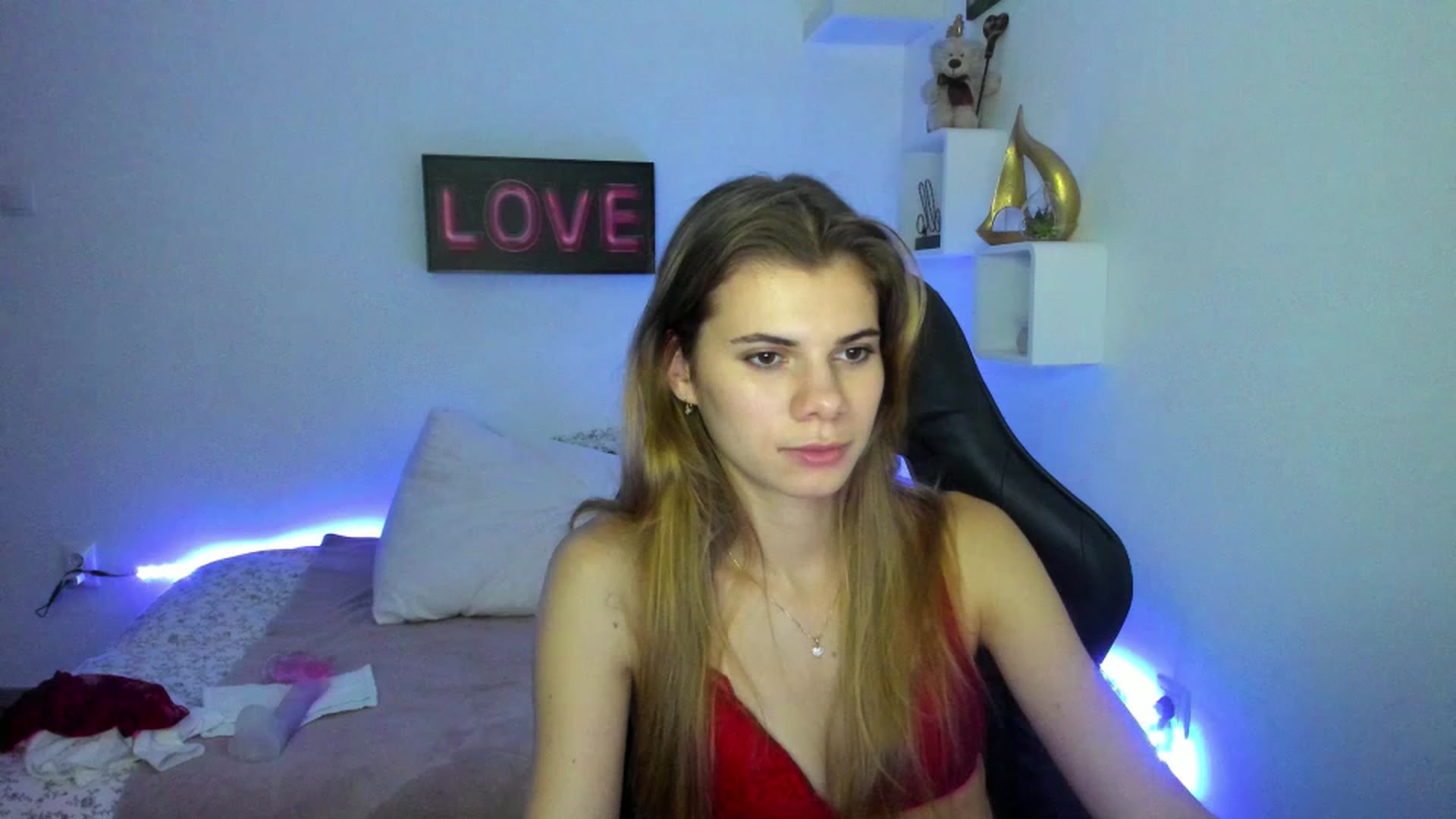 Gallery image thumbnail from RileyReid_18's myfreecams stream on, 01/09/2023, 19:11 image 18 of 20