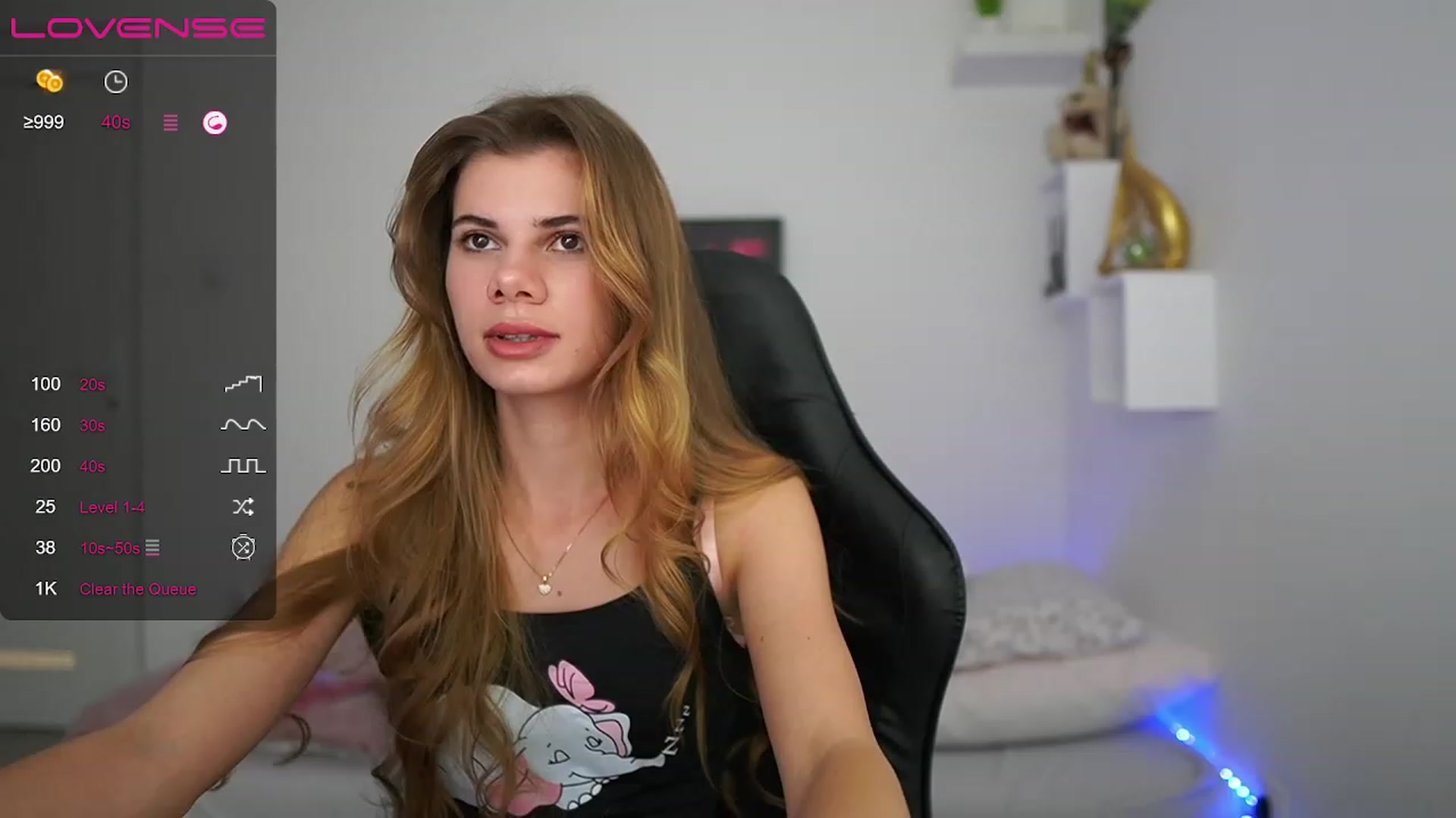 Gallery image thumbnail from RileyReid_18's myfreecams stream on, 01/25/2023, 15:30 image 5 of 20