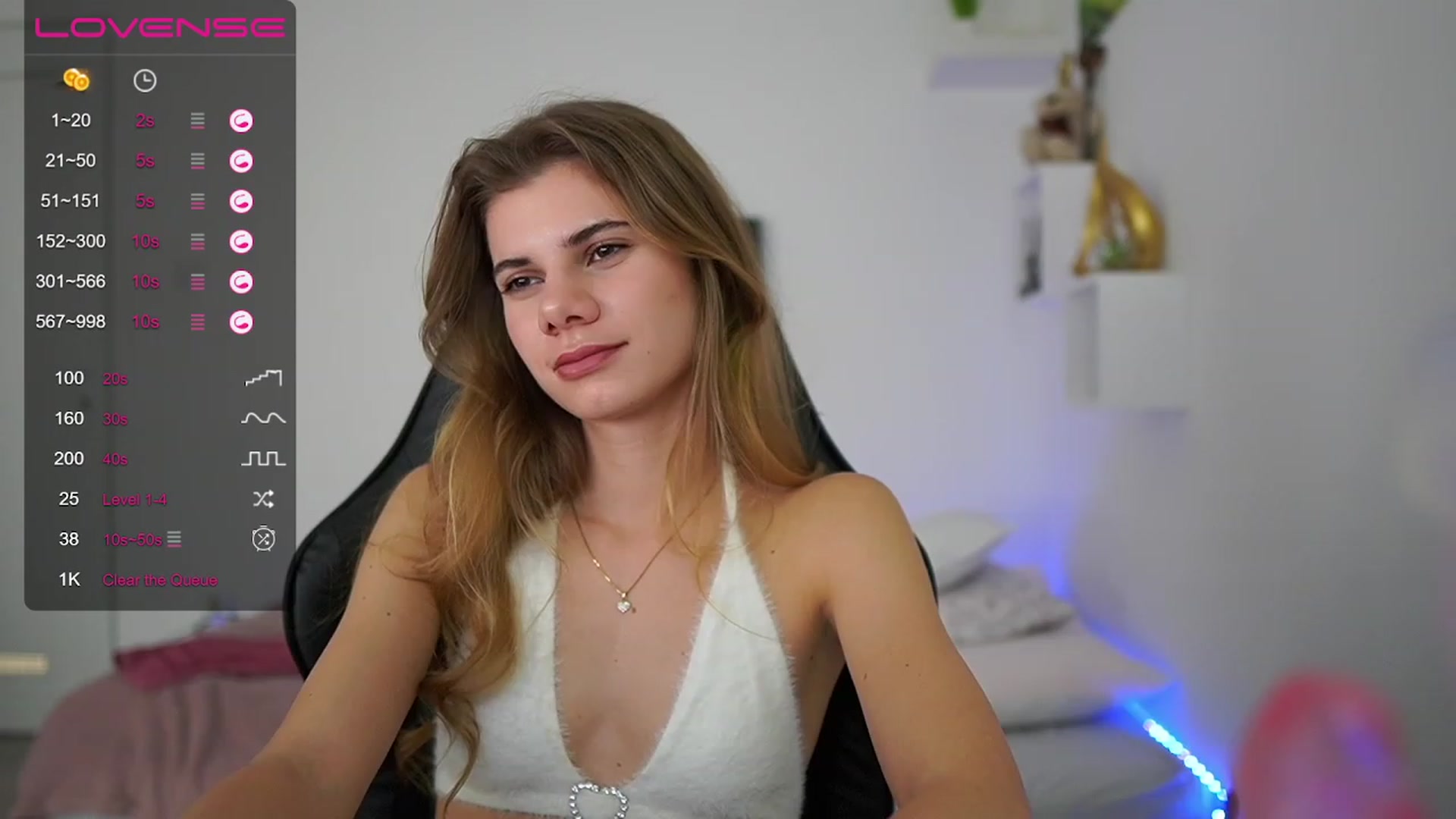 Gallery image thumbnail from RileyReid_18's myfreecams stream on, 01/26/2023, 15:55 image 15 of 20