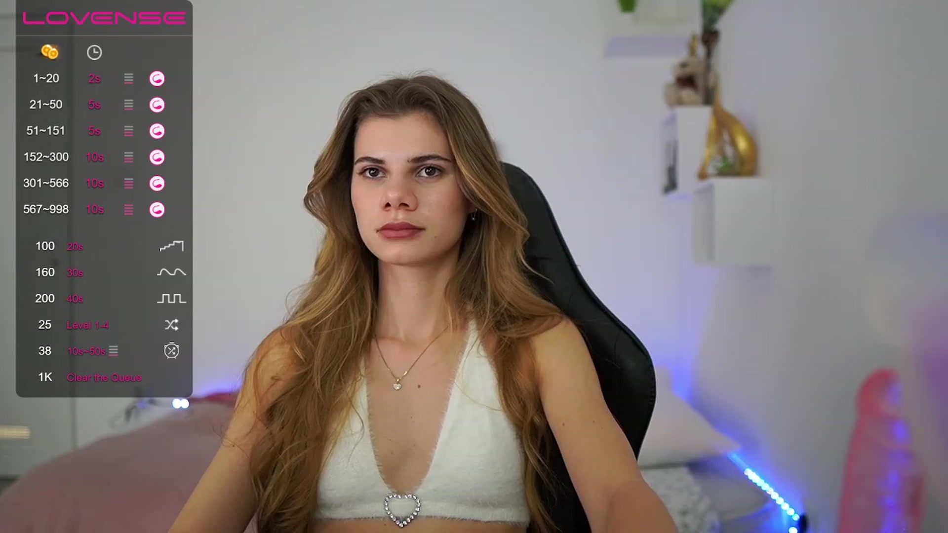 Gallery image thumbnail from RileyReid_18's myfreecams stream on, 01/26/2023, 18:16 image 5 of 20