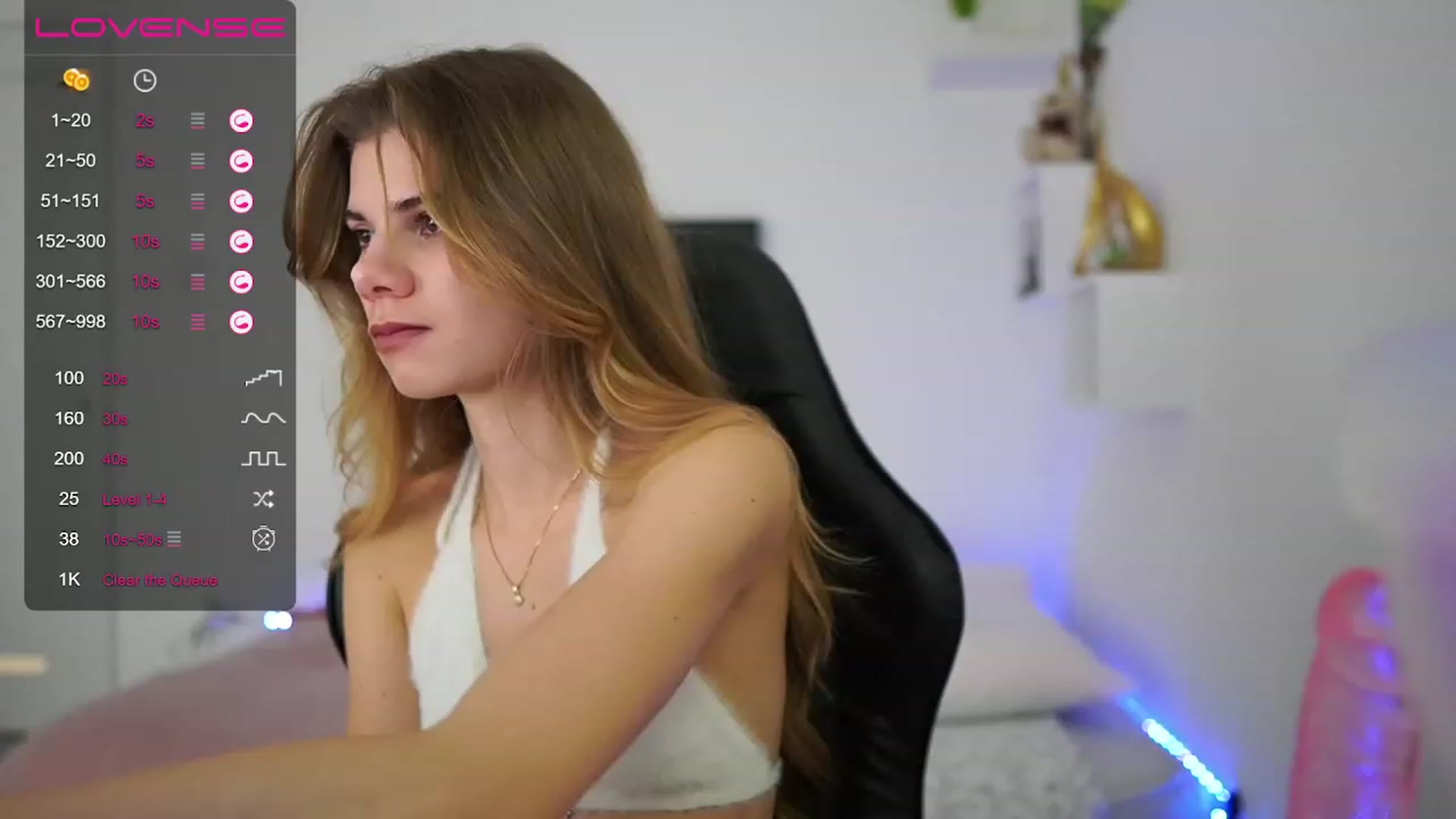 Gallery image thumbnail from RileyReid_18's myfreecams stream on, 01/26/2023, 18:16 image 1 of 20