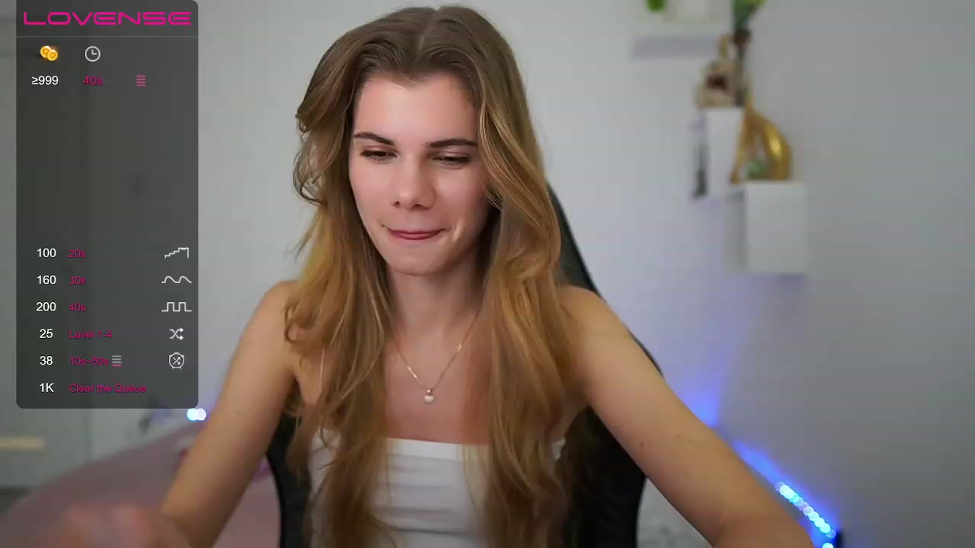 Gallery image thumbnail from RileyReid_18's myfreecams stream on, 01/27/2023, 15:31 image 11 of 20