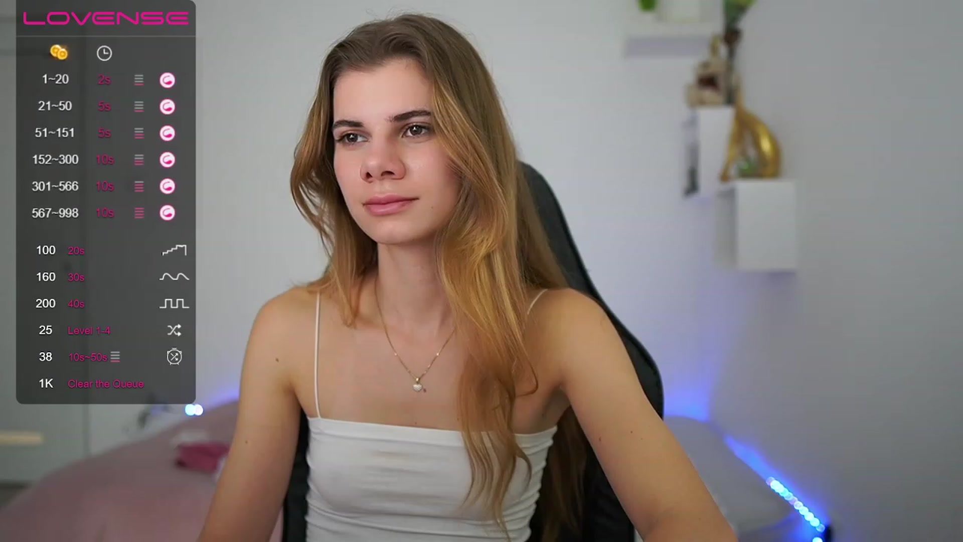 Gallery image thumbnail from RileyReid_18's myfreecams stream on, 01/27/2023, 15:31 image 1 of 20