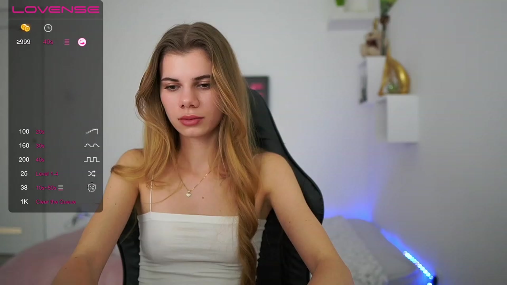 Gallery image thumbnail from RileyReid_18's myfreecams stream on, 01/27/2023, 16:19 image 14 of 20
