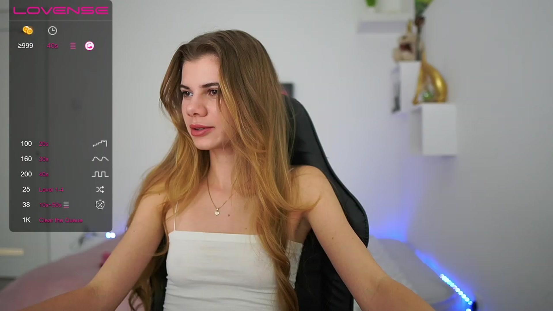 Gallery image thumbnail from RileyReid_18's myfreecams stream on, 01/27/2023, 16:19 image 19 of 20