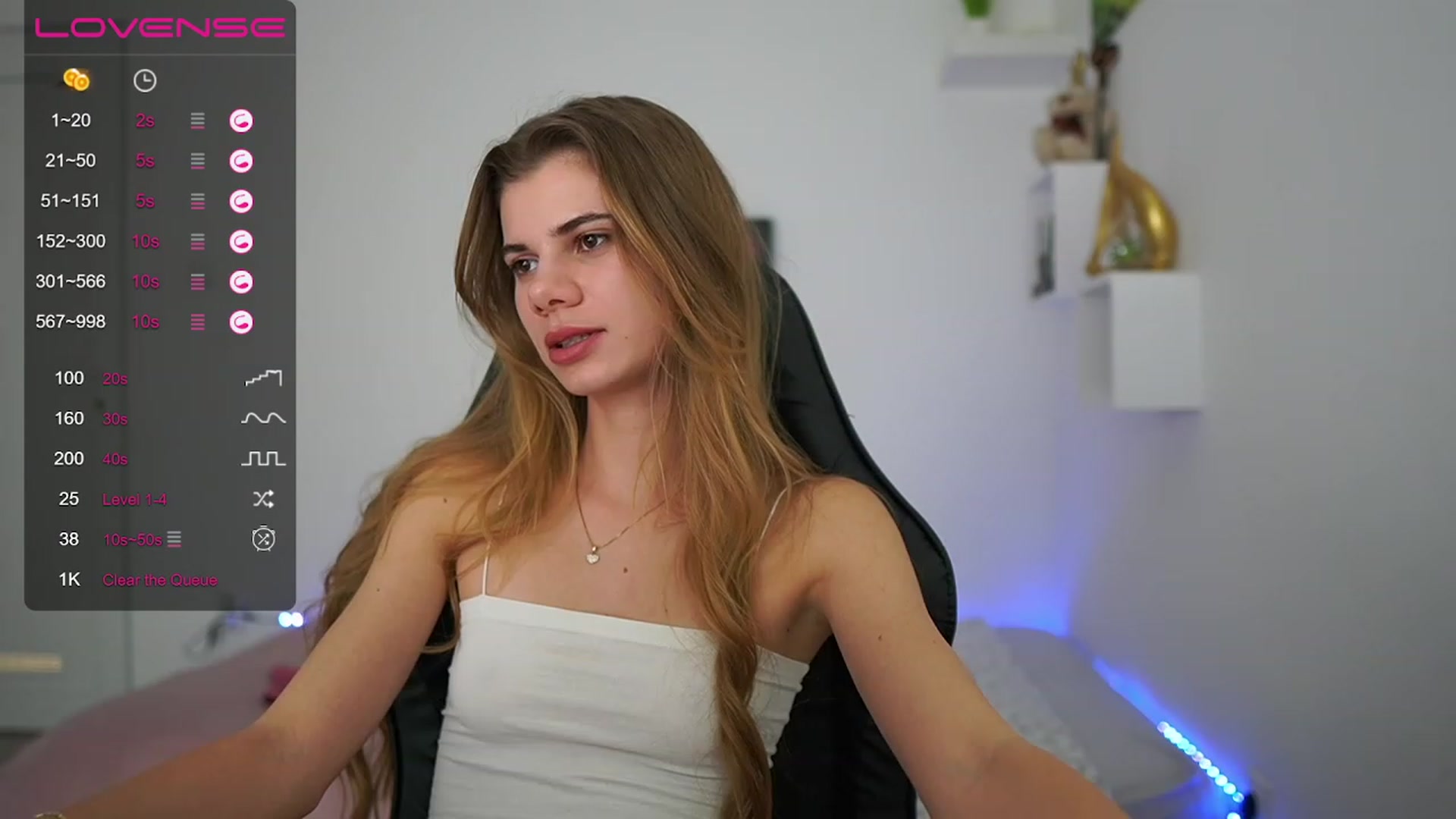 Gallery image thumbnail from RileyReid_18's myfreecams stream on, 01/27/2023, 16:19 image 18 of 20