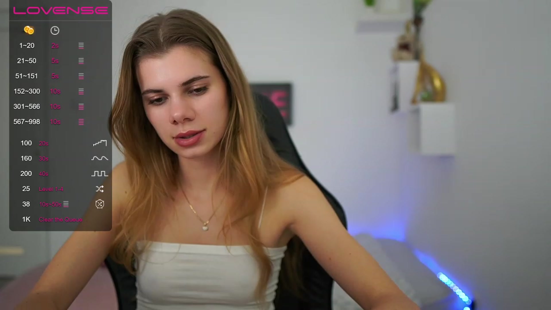 Gallery image thumbnail from RileyReid_18's myfreecams stream on, 01/27/2023, 17:19 image 9 of 20