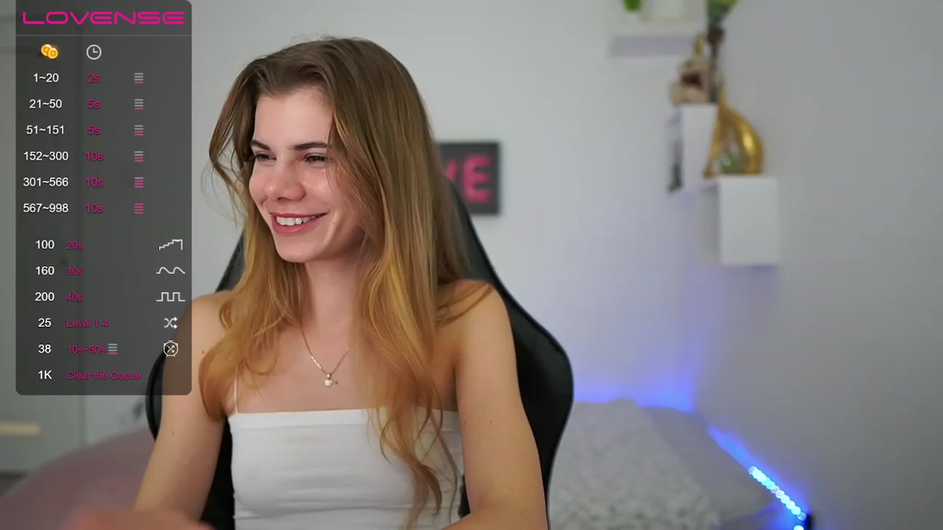 Gallery image thumbnail from RileyReid_18's myfreecams stream on, 01/27/2023, 17:19 image 12 of 20