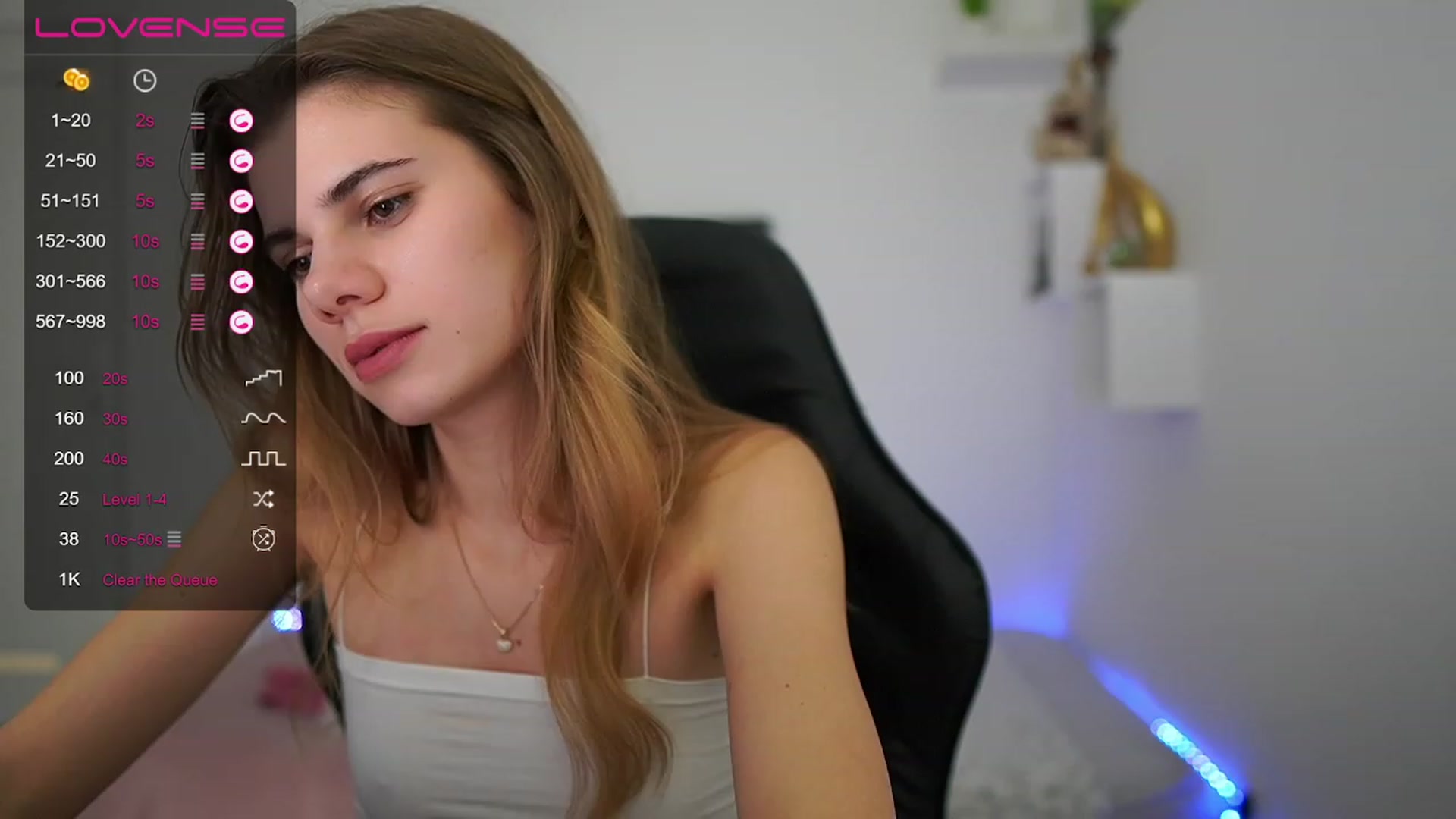 Gallery image thumbnail from RileyReid_18's myfreecams stream on, 01/27/2023, 18:01 image 5 of 20