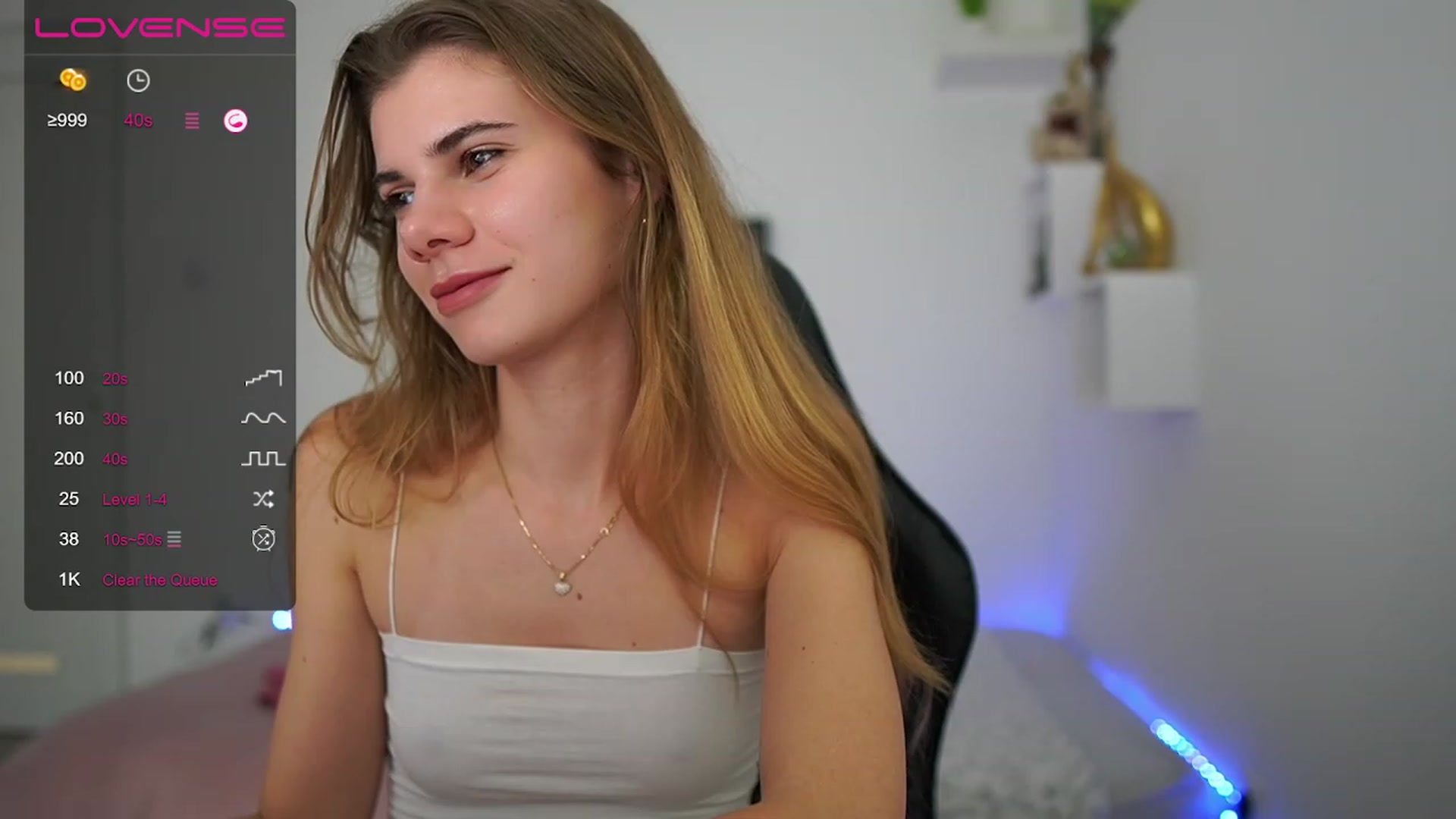 Gallery image thumbnail from RileyReid_18's myfreecams stream on, 01/27/2023, 18:01 image 16 of 20