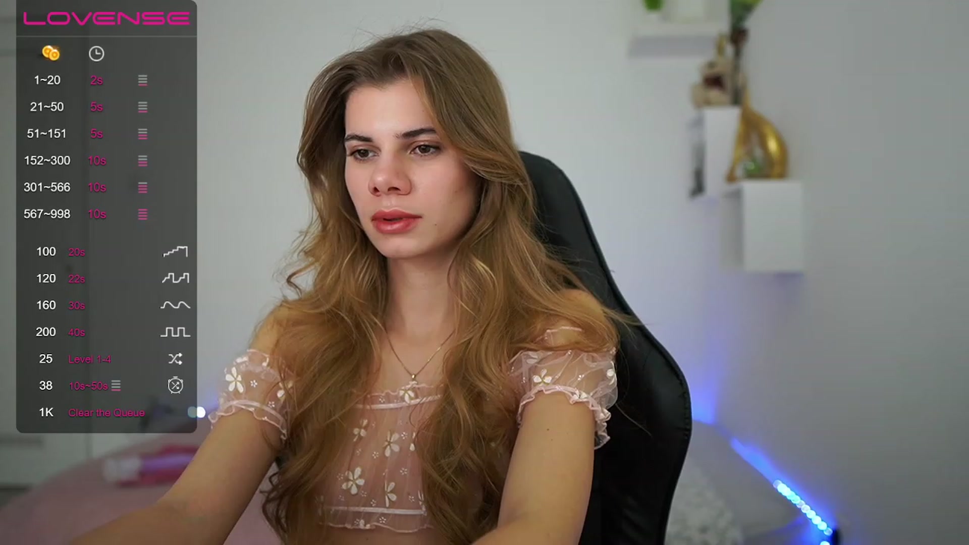 Gallery image thumbnail from RileyReid_18's myfreecams stream on, 01/28/2023, 16:33 image 14 of 20