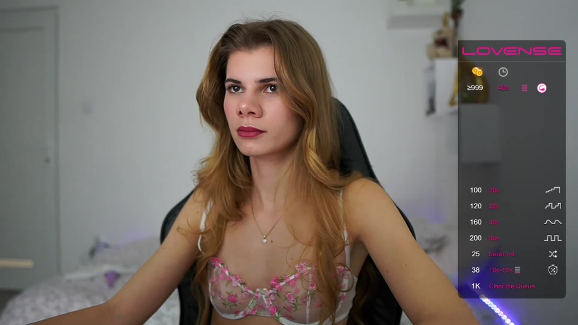 Gallery image thumbnail from RileyReid_18's myfreecams stream on, 01/31/2023, 15:11 image 14 of 20