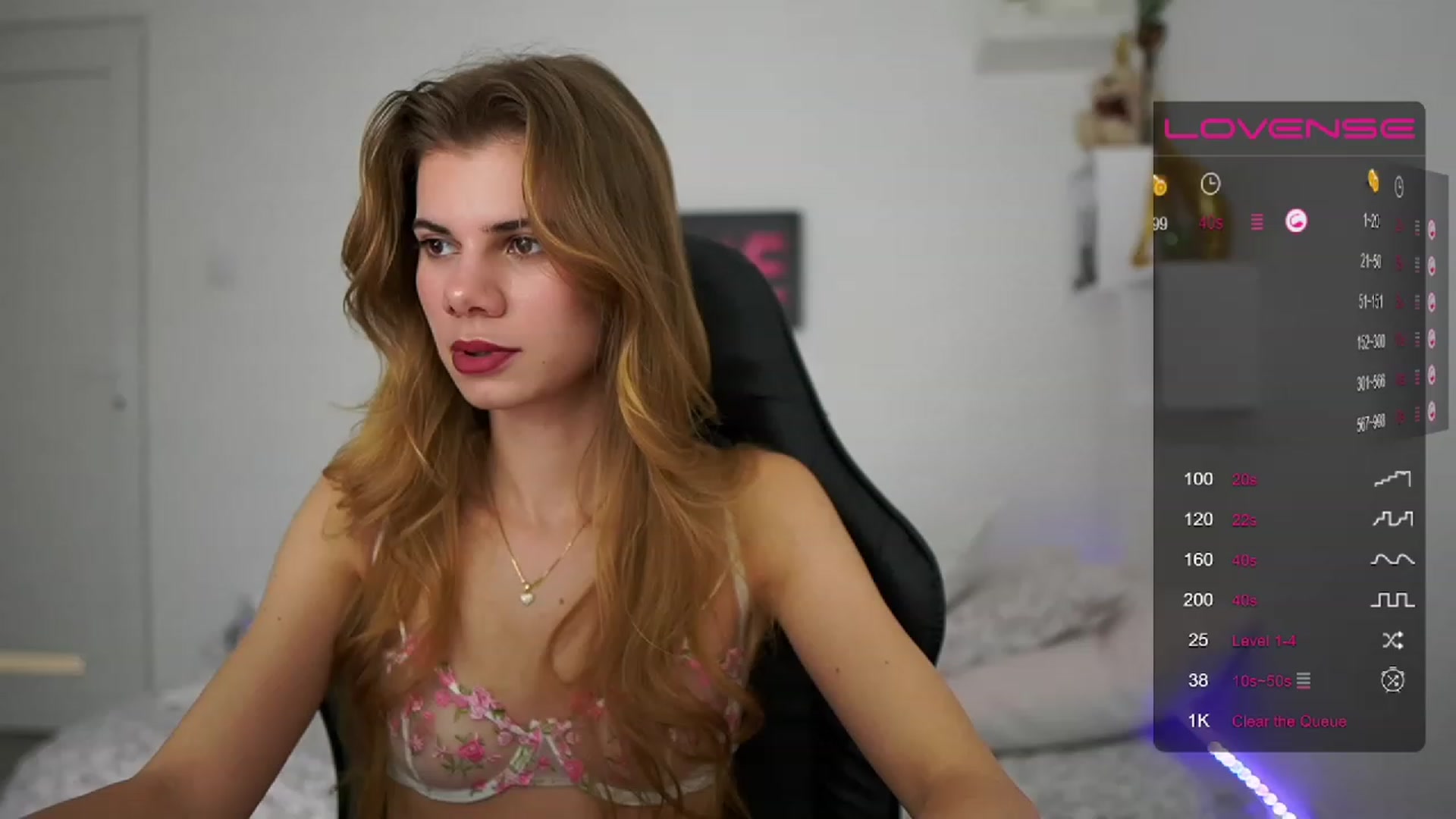 Gallery image thumbnail from RileyReid_18's myfreecams stream on, 01/31/2023, 15:27 image 12 of 20