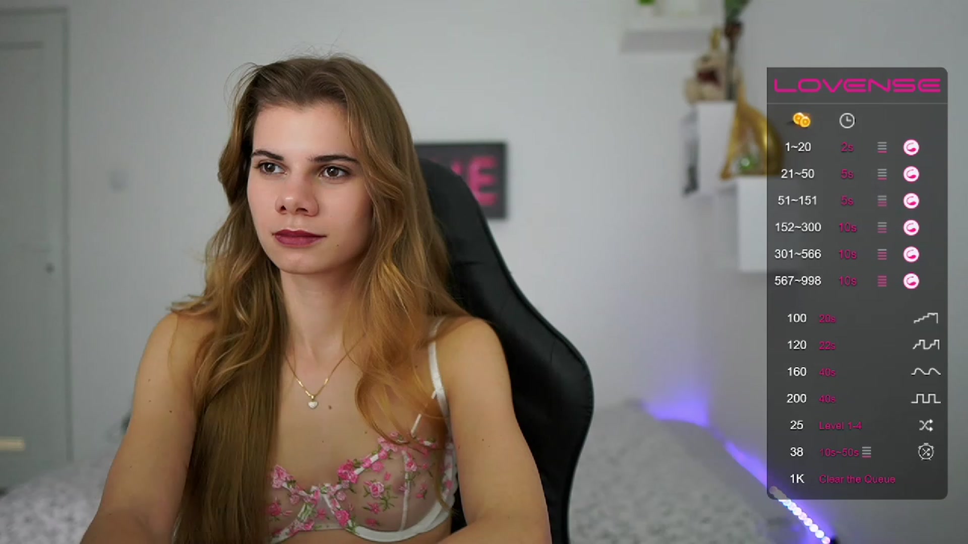Gallery image thumbnail from RileyReid_18's myfreecams stream on, 01/31/2023, 18:43 image 19 of 20