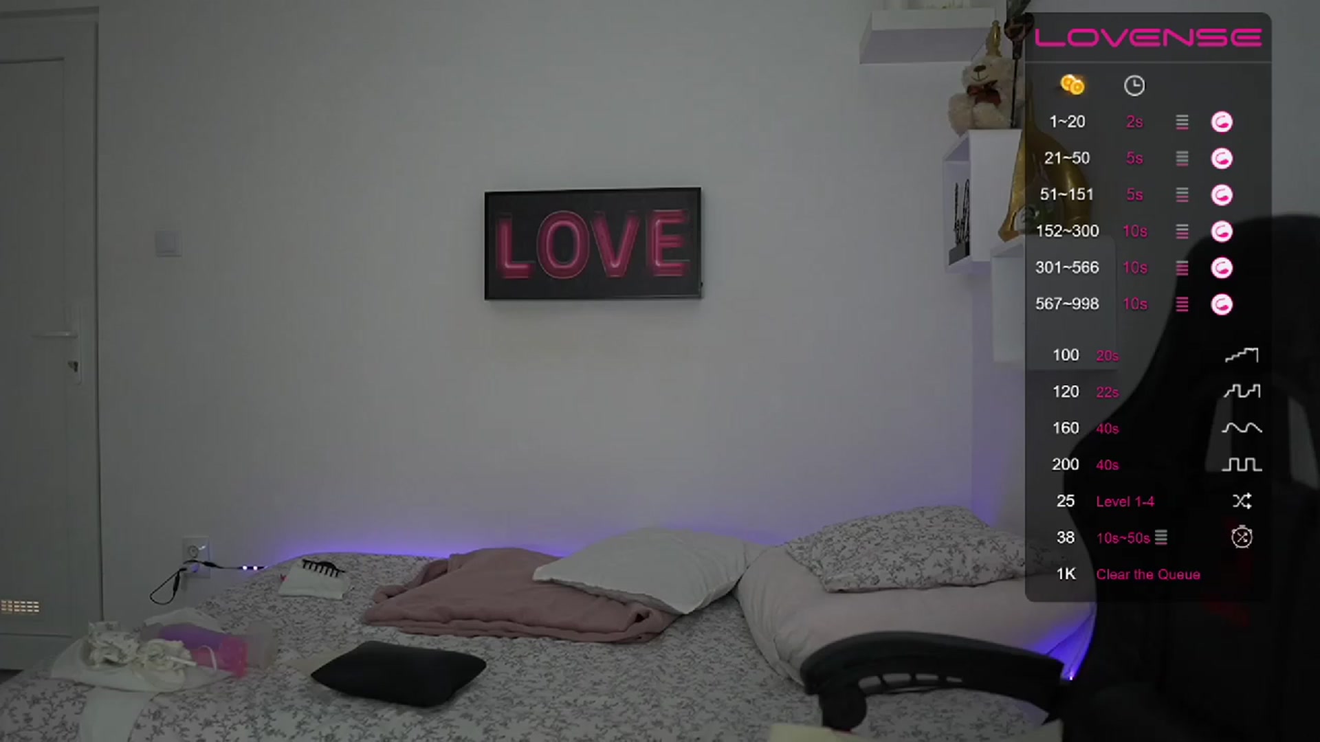 Gallery image thumbnail from RileyReid_18's myfreecams stream on, 02/02/2023, 24:42 image 1 of 20