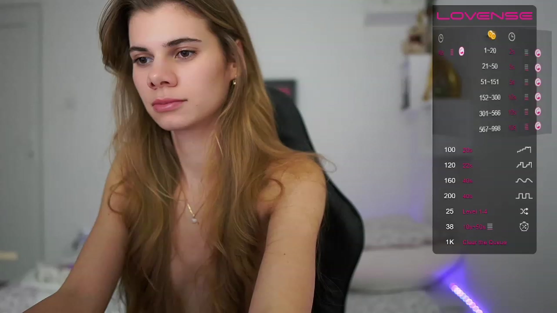 Gallery image thumbnail from RileyReid_18's myfreecams stream on, 02/02/2023, 24:42 image 4 of 20
